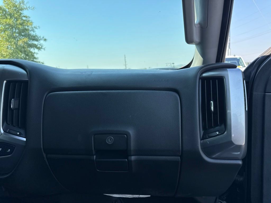 Used 2017 Chevrolet Silverado 1500 LT w/ All Star Edition AWD/4WD image 19