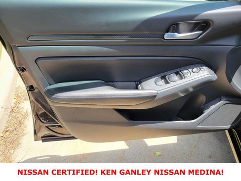 Certified 2025 Nissan Altima 2.5 SV FWD image 38