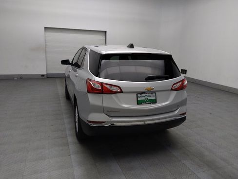 Used 2019 Chevrolet Equinox LT w/ Driver Convenience Package image 6