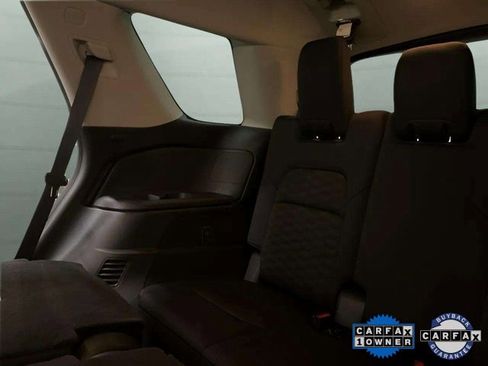 Used 2024 Nissan Pathfinder S image 73