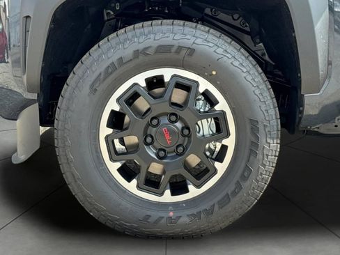 New 2026 Toyota Tacoma TRD Off-Road AWD/4WD image 33