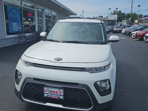 Used 2021 Kia Soul LX FWD image 12