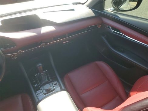 Certified 2023 MAZDA MAZDA3 Hatchback w/ Appearance Package image 15