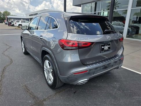 Certified 2021 Mercedes-Benz GLA 250 GLA 250 w/ Premium Package image 8