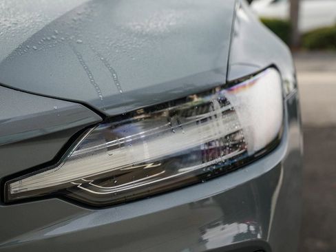 Used 2024 Volvo S60 B5 Core image 8