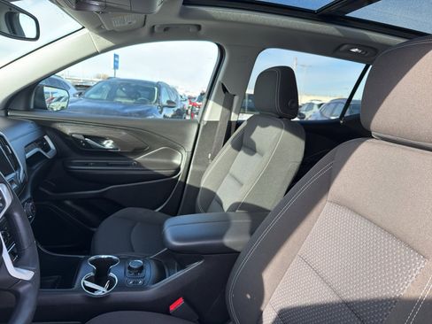 Used 2023 GMC Terrain SLE w/ Driver Convenience Package image 26