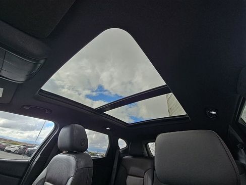 Used 2020 Chevrolet Blazer RS image 38