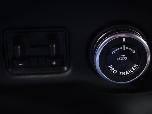 New 2025 Lincoln Navigator L Reserve w/ Jet Appearance Package image 32