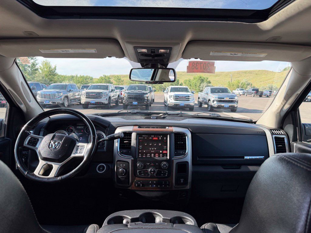 Used 2017 RAM 2500 Laramie w/ Convenience Group AWD/4WD image 14
