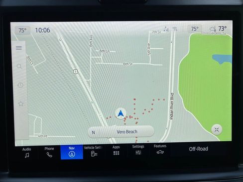 Used 2025 Ford F350 Platinum w/ FX4 Off-Road Package image 25