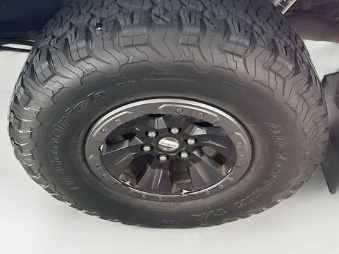 Used 2017 Ford F150 Raptor w/ Equipment Group 801A Mid AWD/4WD image 30