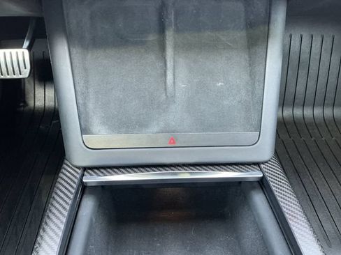 Used 2022 Tesla Model S Plaid AWD/4WD image 19