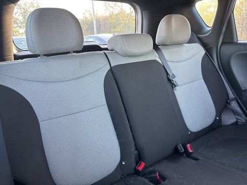 Used 2017 Kia Soul image 7