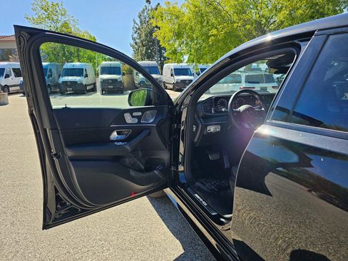 New 2026 Mercedes-Benz GLE 53 AMG 4MATIC Coupe image 19