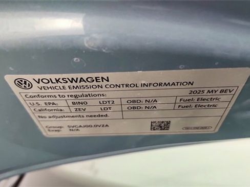 Used 2025 Volkswagen ID.4 Pro S Plus image 60