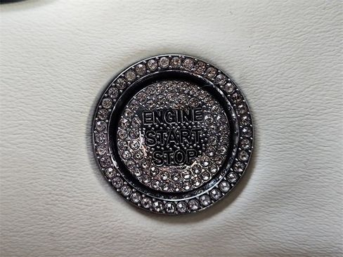 Used 2023 Toyota Sequoia Capstone image 17