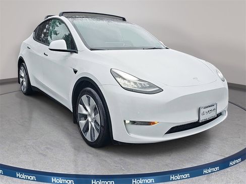 Used 2021 Tesla Model Y Long Range image 4