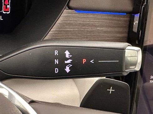 New 2026 GMC Acadia Denali w/ Super Cruise Package image 13