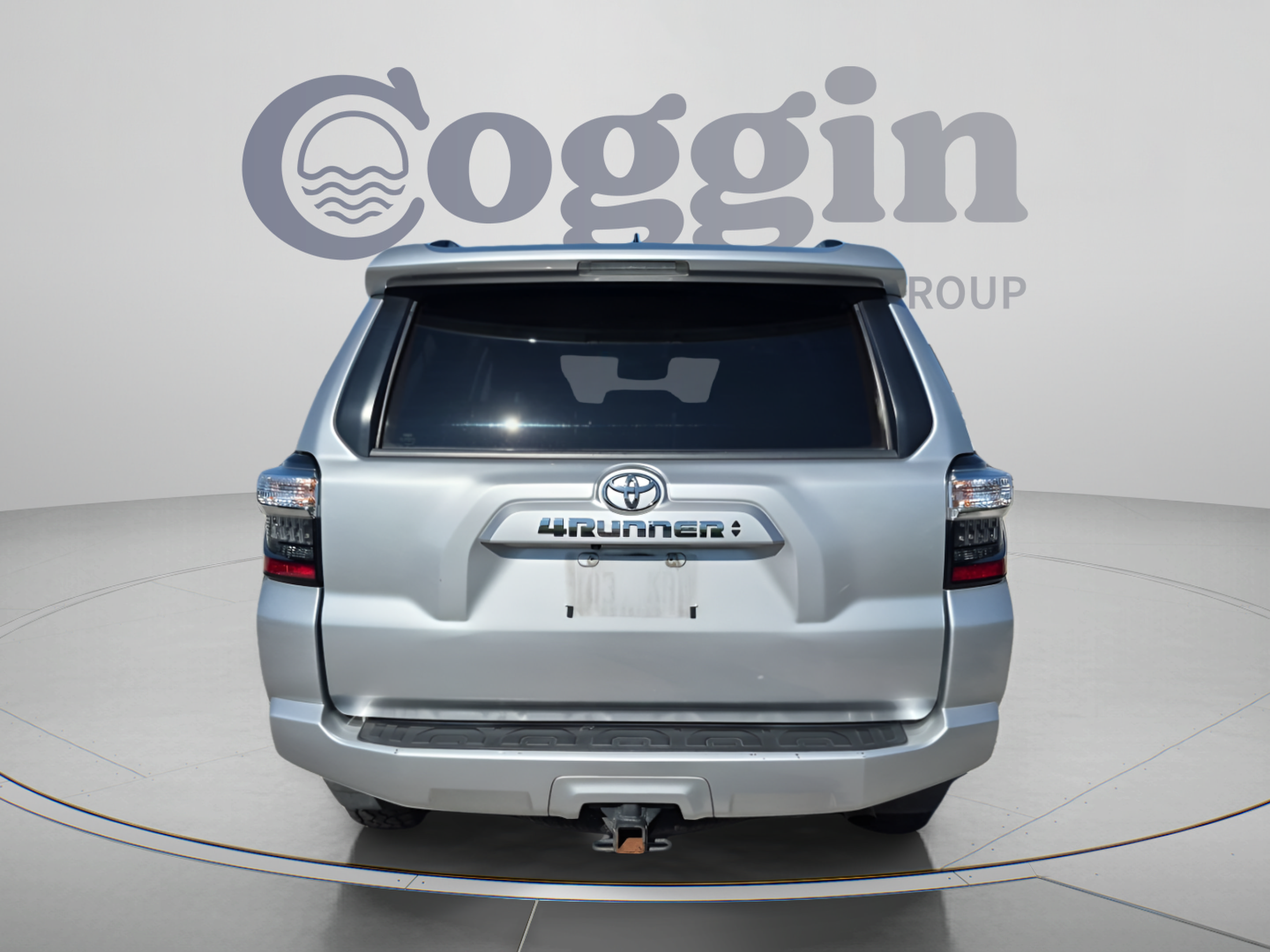 Used 2021 Toyota 4Runner SR5 AWD/4WD image 5