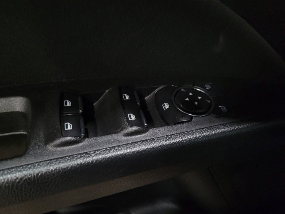 Used 2019 Ford Fusion SE FWD image 27