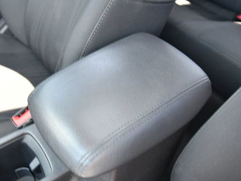 Used 2017 Ford Focus SEL FWD image 24