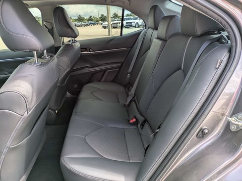 Used 2020 Toyota Camry XSE FWD image 14