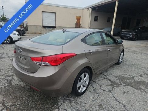 Used 2013 Hyundai Elantra GLS w/ Preferred Pkg FWD image 3