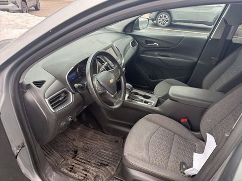 Used 2023 Chevrolet Equinox LT image 17