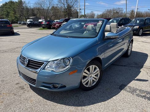 Used 2010 Volkswagen Eos Komfort image 1
