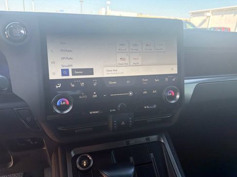 Used 2024 Lexus GX 550 w/ Accessory Package (Z1) AWD/4WD image 17