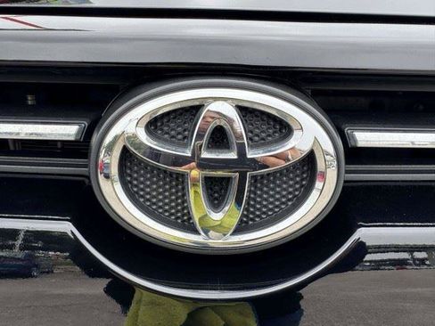 Used 2024 Toyota 4Runner SR5 AWD/4WD image 12