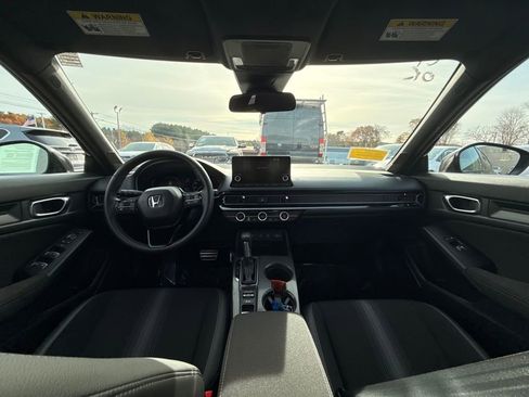 Used 2025 Honda Civic Sport image 17
