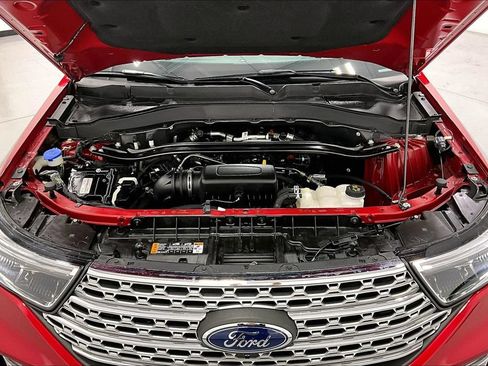 Used 2022 Ford Explorer Limited w/ Equipment Group 301A RWD image 11