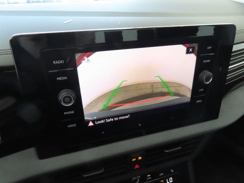 New 2026 Volkswagen Jetta SE FWD image 17