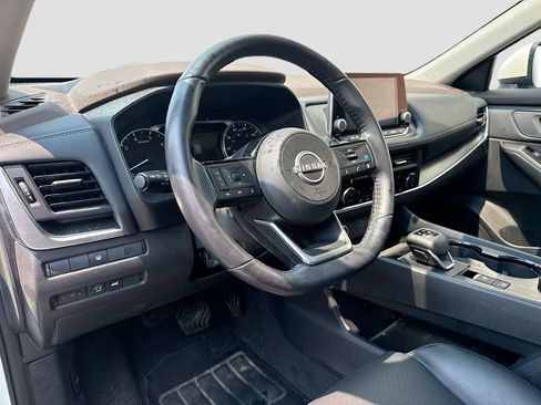 Used 2023 Nissan Rogue SV w/ SV Premium B Package AWD/4WD image 9