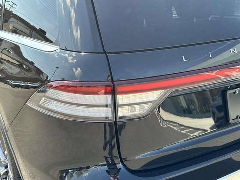 Used 2025 Lincoln Aviator Reserve w/ Illumination Package AWD/4WD image 40