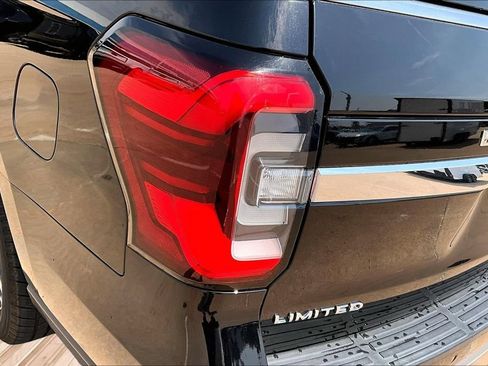 Used 2022 Ford Expedition Max Limited AWD/4WD image 30
