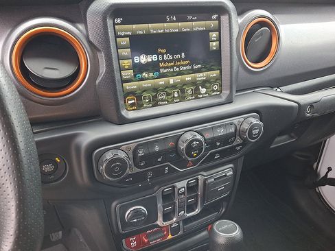 Used 2023 Jeep Gladiator Mojave w/ Cold Weather Group AWD/4WD image 20