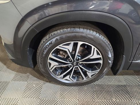 Used 2020 Hyundai Santa Fe Limited AWD/4WD image 19