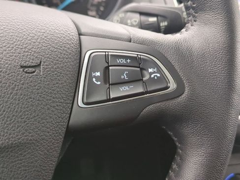 Used 2018 Ford Focus Titanium image 25