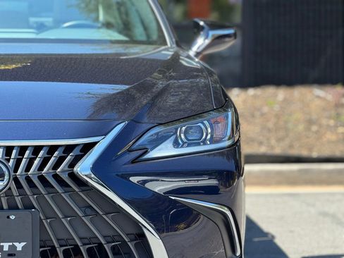 Used 2023 Lexus ES 350 w/ Premium Package image 5