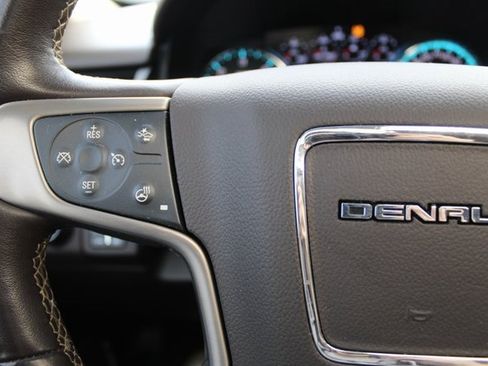 Used 2019 GMC Yukon Denali w/ Denali Ultimate Package AWD/4WD image 23