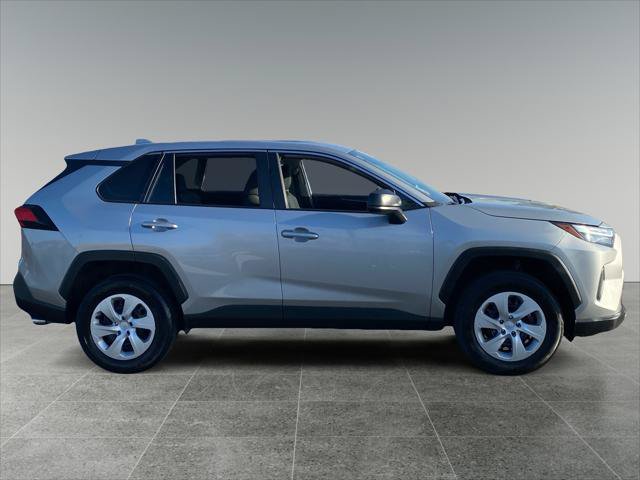 Certified 2025 Toyota RAV4 LE AWD/4WD image 6