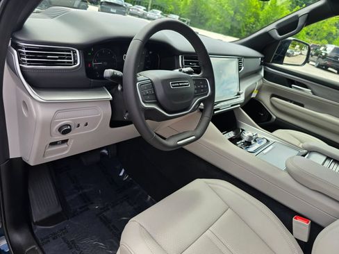 New 2026 Jeep Grand Wagoneer Limited AWD/4WD image 24