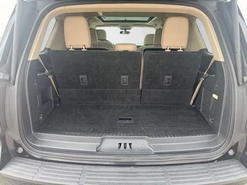 Used 2024 Ford Expedition Limited AWD/4WD image 32