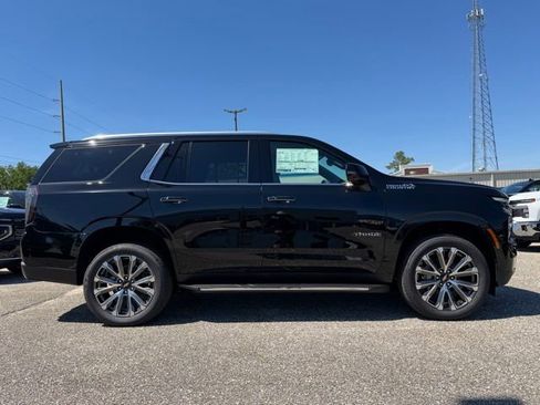 New 2026 Chevrolet Tahoe High Country w/ Sun And Tow Package RWD image 5