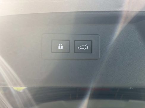 Used 2023 Subaru Outback Onyx Edition AWD/4WD image 22