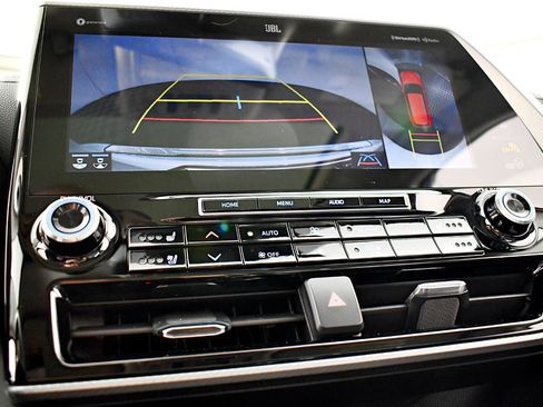 Used 2022 Toyota Highlander Platinum image 30