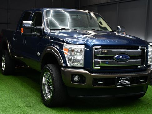 Used 2015 Ford F350 King Ranch w/ King Ranch w/Chrome Package AWD/4WD image 3