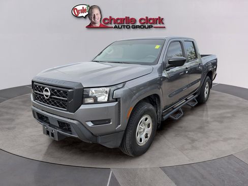 Used 2022 Nissan Frontier S w/ Technology Package RWD image 2